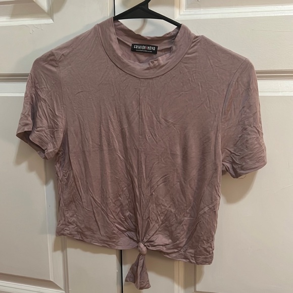 Fashion Nova mauve high neck short sleeved crop top - Picture 1 of 2